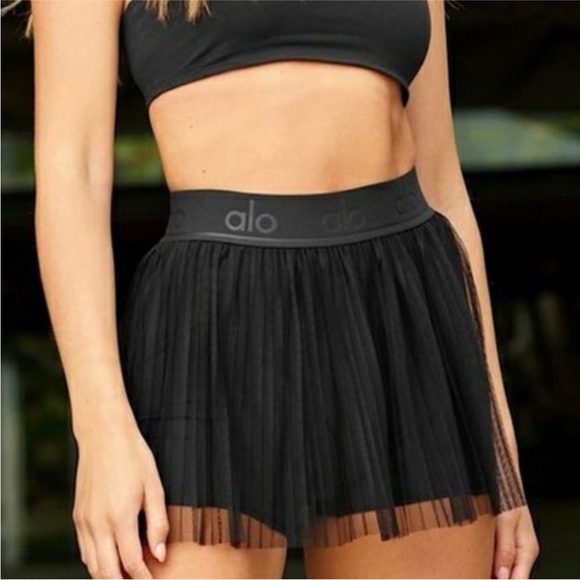 Alo flirty mesh tennis skirt - Picture 2 of 6